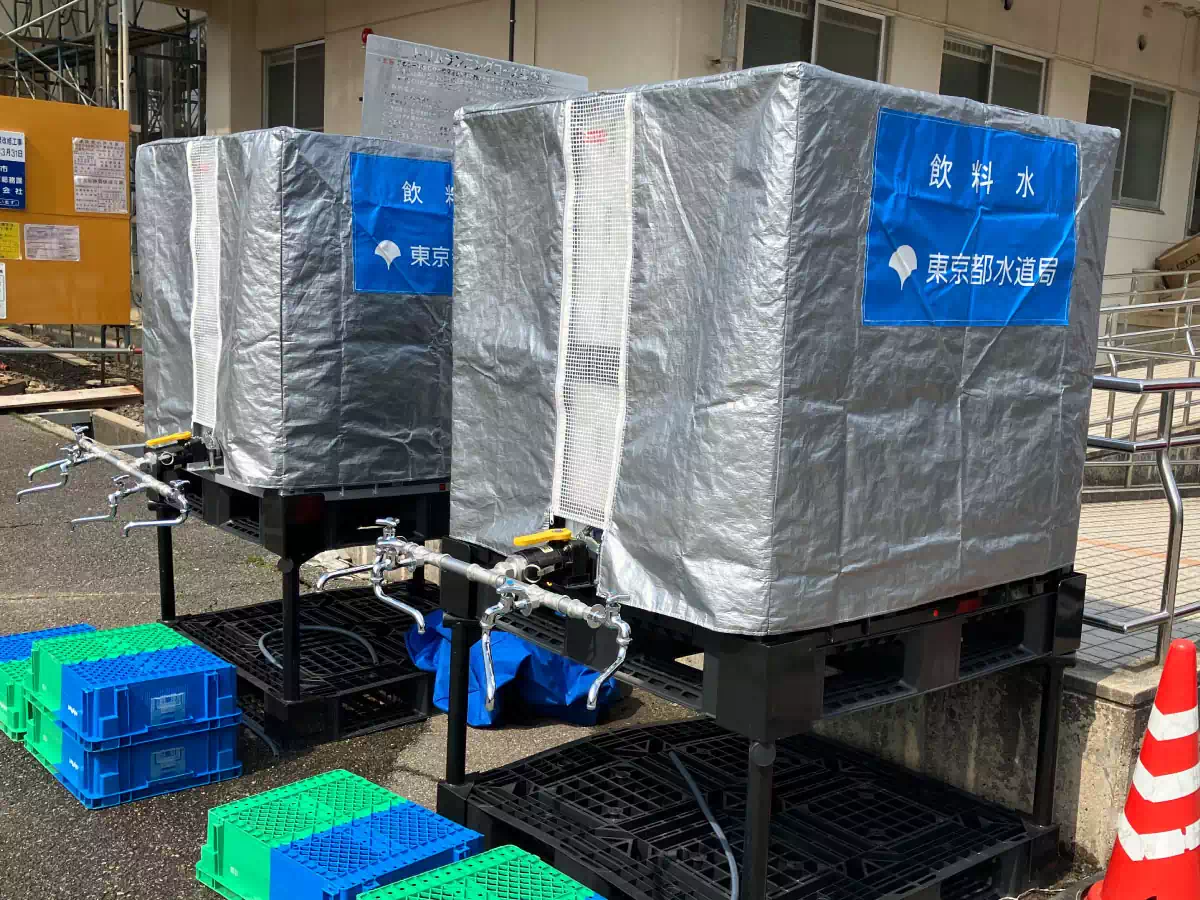 断水が続く石川県珠洲市の避難所内に設置された水道(2024年3月)
