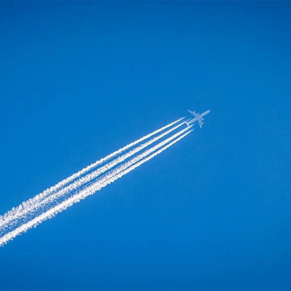 飛行機雲と地震雲と地球温暖化の関係